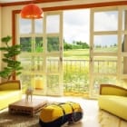 Окно выходит на солнечную сторону